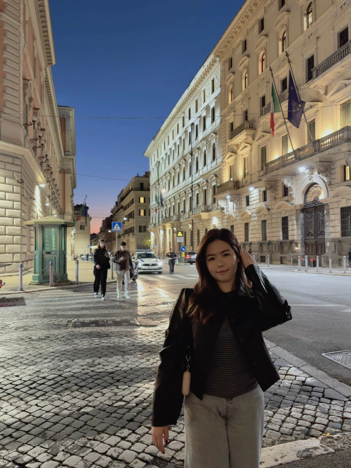 Semi Crop Leather Jacket 🧥(2 colours)